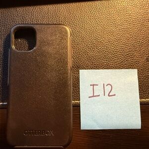 OtterBox Symmetry case for IPhone 12